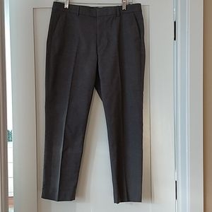 UNIQLO Smart 2-Way Stretch Ankle Pants - Grey / Size 8